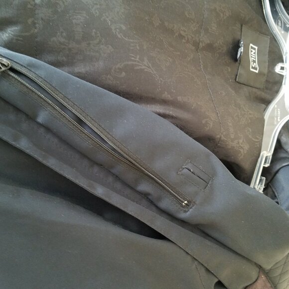 NILS womans size 12 ski Jacket with removable trimmed hood EUC - Picture 6 of 6